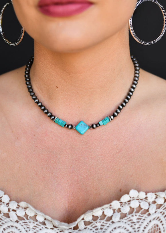 Faux Navajo Pearl Necklace with Turquoise Accent